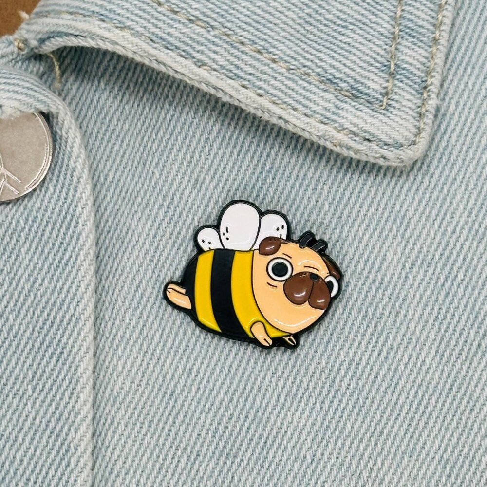 ✨Pug Bee Pug Enamel Pin Cartoon Animal Broch Cute Fat Yellow Jacket Kawaii Dog✨